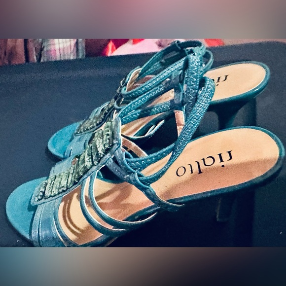 NEW Rialto Turquoise Kitten Heels with Open Top Beautiful 6.5 US M - Picture 15 of 16